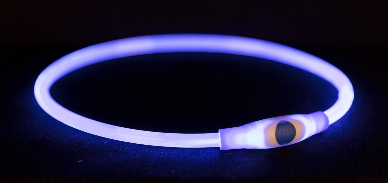 TRIXIE Flash Leuchtring USB, L–XL: 65 cm / Ø 8 mm, blau